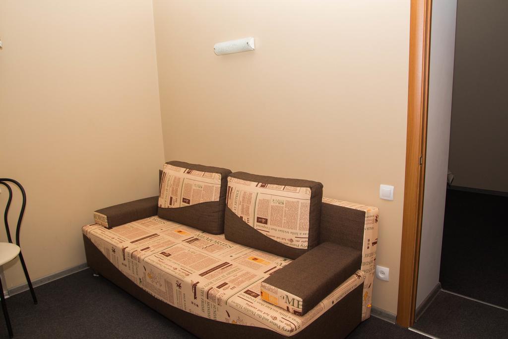 Yuzhniy Dvorik Aparthotel โอเดสซา ภายนอก รูปภาพ